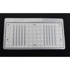 RC4WD Steel Diamond Tailgate Plate for RC4WD Gelande II 2015 Land Rover Defender D90 (Pick-Up) (VVV-C1087)