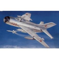 Trumpeter 1/32 Mikoyan MiG-19PM Farmer E