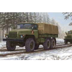 Trumpeter 1/35 Russian URAL-4320 Truck